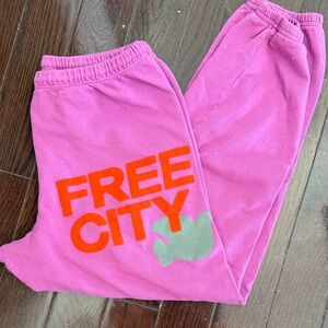 Brand new freecity Vibrant Pink Joggers size Medium